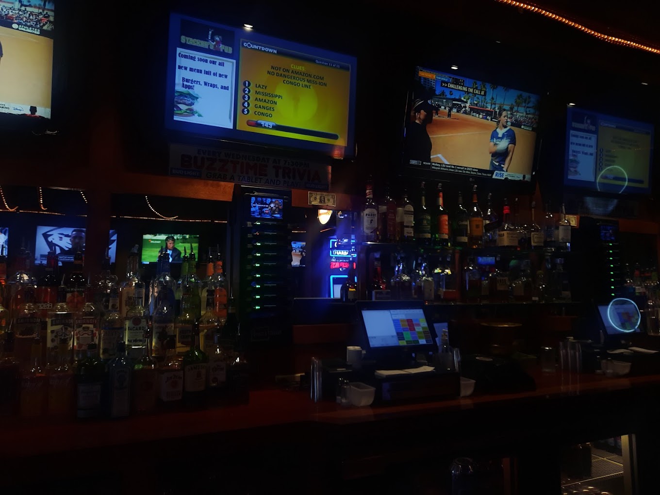 Stacker's Pub