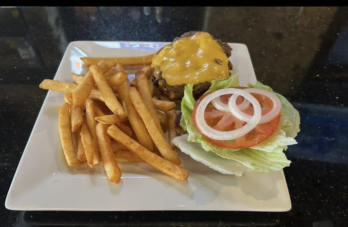 Kelly's Pub & Grill photo 2
