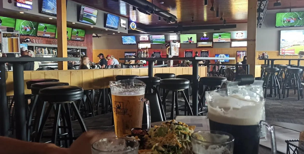Ultimate Sports Bar & Grill photo 3